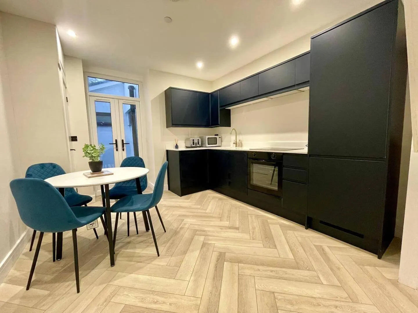 Modern 2Br Duplex In Pontcanna Cardiff Stay In A Stylish Space